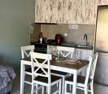 Sarakiniko Apartment | Akrotiri Luxury Suites