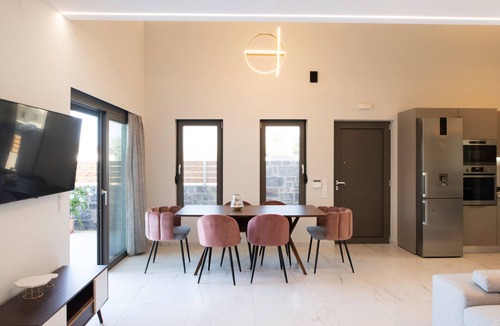 Adelianos Kampos Villa | Al Mare Selective Accommodation