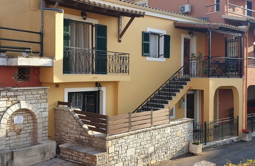 Vatos House | Alexandros House 600metres from Ermones beach