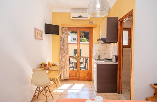 Agia Efimia House | Alexatos Studios - Traditional & On Budget