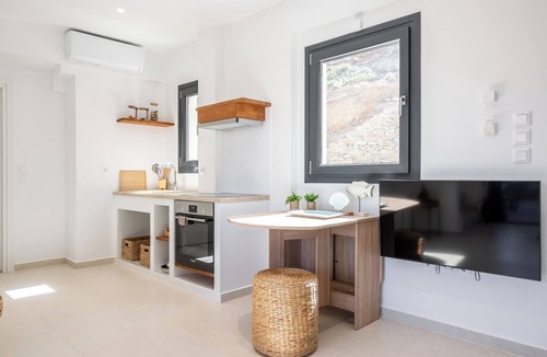 Andros House | Alia Andros