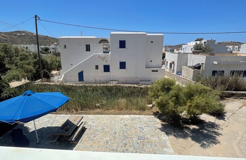 Ios Town Apartment | Alice House At Port of Ios island 150m from the beach
