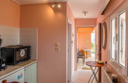 Paliki Apartment | Aliki's Studio - One Bedroom Apartment, Sleeps 2