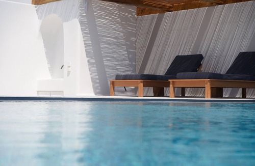 Naxos Town Apartment | Alio Suite with private swimming pool