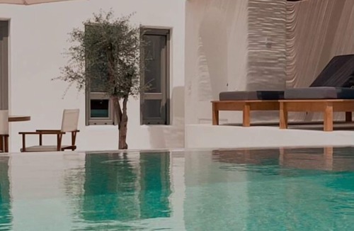 Naxos Town Apartment | Alio Suite with private swimming pool