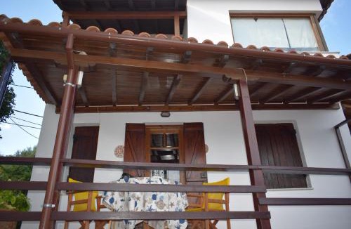 Agios Ioannis Apartment | Alisaxni Seaside Studio