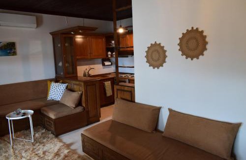 Agios Ioannis Apartment | Alisaxni Seaside Studio