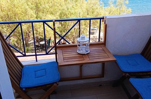 Therma Apartment | Alkistis Cozy By The Beach Apt In Ikaria Island, Therma 1st Floor