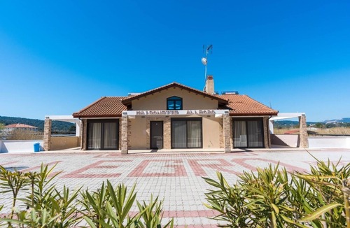 Ormos Panagias Villa | Allegro is a complex of 3 detached villas