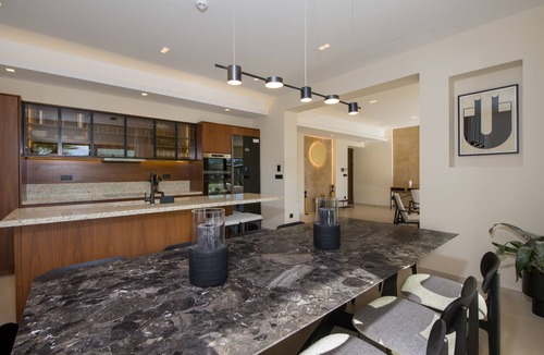 Plaka Villa | Almi-Cove Hill Top Villa II