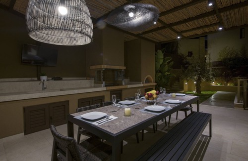 Plaka Villa | Almi-Cove Hilltop Villa II