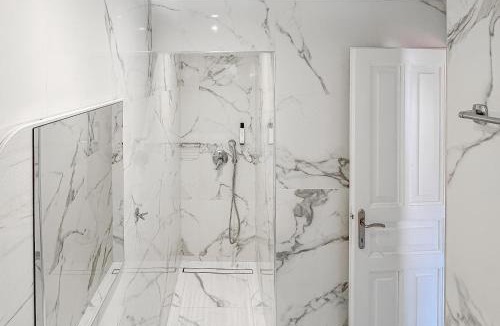 Troulos Apartment | Almira Hotel