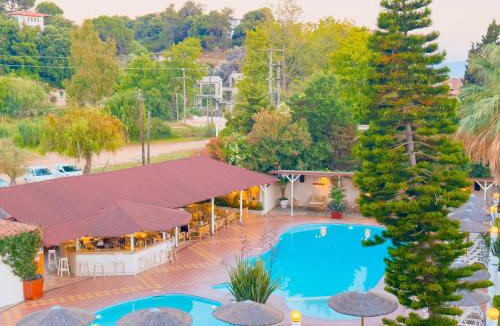 Troulos Apartment | Almira Hotel