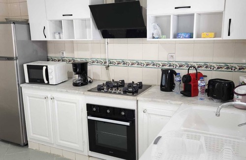 Sidi Dhrif Apartment | Almost waterfront apartment in la marsa corniche
