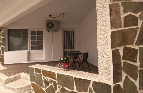 Foinikounta Apartment | Almyra