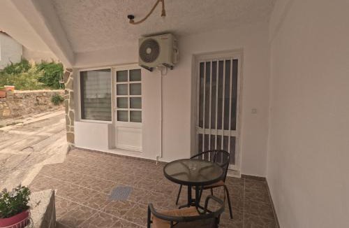 Foinikounta Apartment | Almyra
