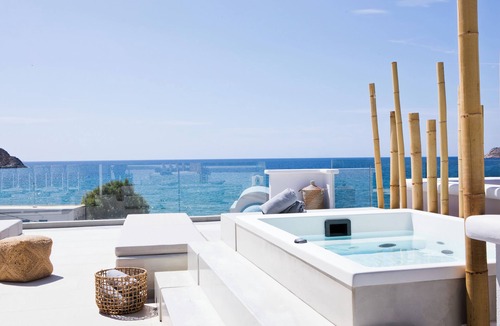 Panormos Apartment | Almyra Luxury Bliss Suite Open Plannwith Sea View, Roof Top & Jacuzzi