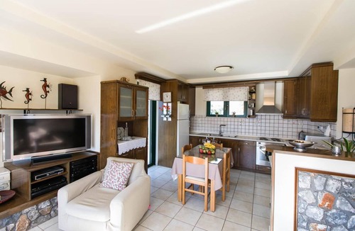 Kaina Villa | Aloni Villa - Three Bedroom Villa, Sleeps 6