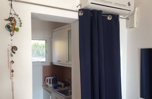 Votsi Apartment | Aloniro - Studio 3