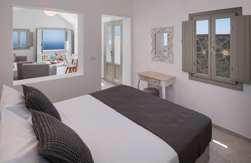 Fira House | Altemar Suites