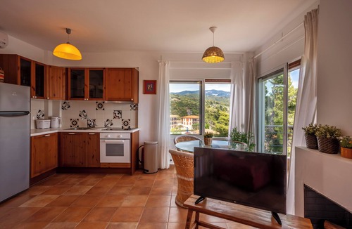 Sithonia House | Alterra Vita Homes by the Sea: 3-bedroom Maisonette with Sea View