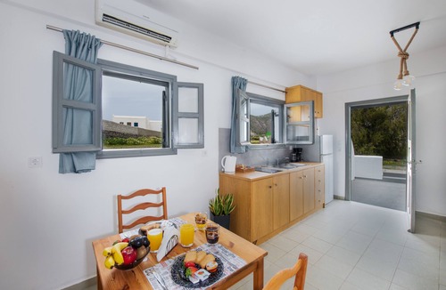 Agios Georgios Apartment | Amanecer Apartments – Voreas /Romantic Jacuzzi Apartment