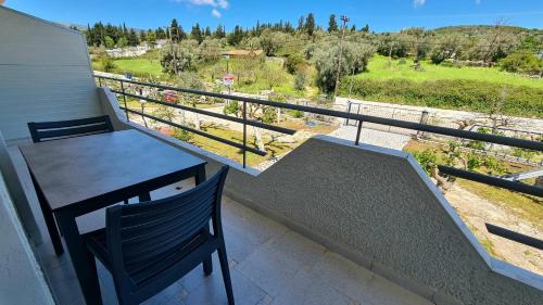 Marantochori Apartment | Amarandos Studios - Rooms & Apartments