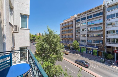 Makrigianni Apartment | Amazing 4BDR apt in Plaka+Netflix/VaccinatedHost