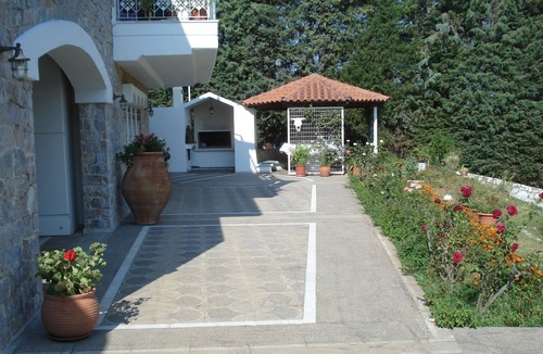 Oropos Apartment | Amazing Luxury Villa with Private Pool and Kid-pool in North Attica