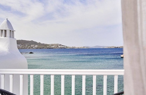 Little Venice Villa | Amazing Mykonos Suite | Superior Suite | Sea View and Interior Spa Bath |.