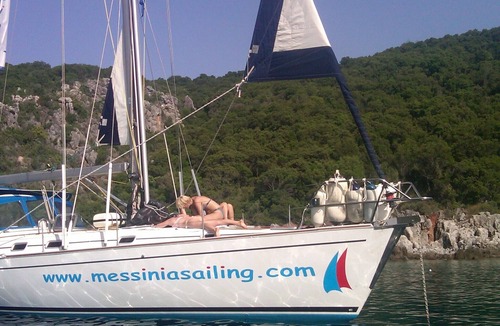 Kalamata Boat Rental | Amazing onboard stay and Lazy sailing cruises!