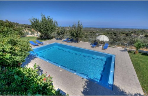 Adele Villa | Amazing Villa Arios