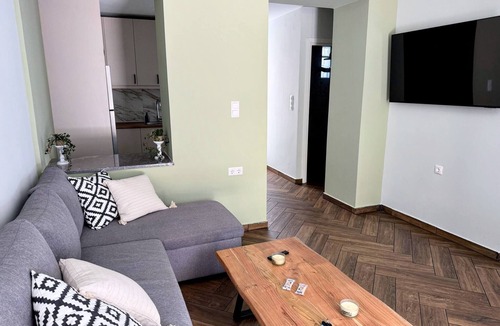 Nea Chora Apartment | Amfitriti 30meter to beach, 6min Old Town, 2BD 4PL