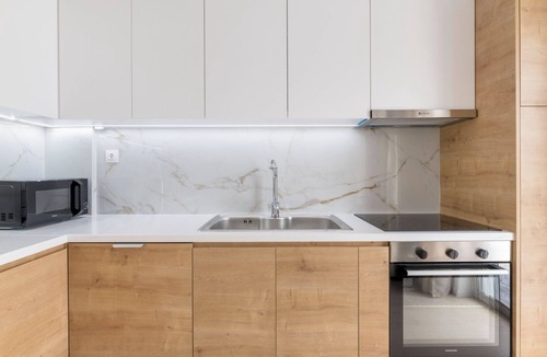 Amarousion Apartment | Ample 3BR Apartment II in Marousi