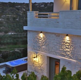 Sitia Apartment | Amvikas suites-Sitia, by Comfortbnb