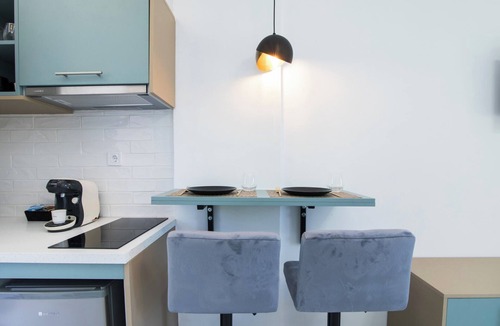 Lefkimmi House | Anais Luxury Living Grey&Pink