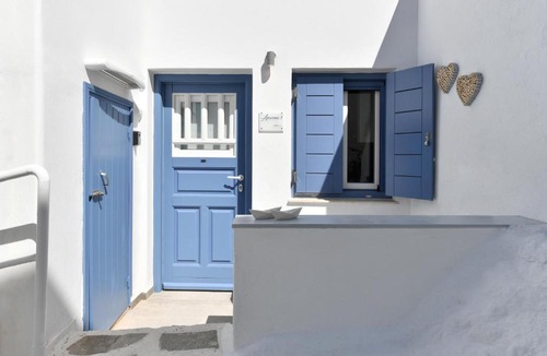 Naousa Apartment | ANEMA1 Studio in the Heart of Naousa