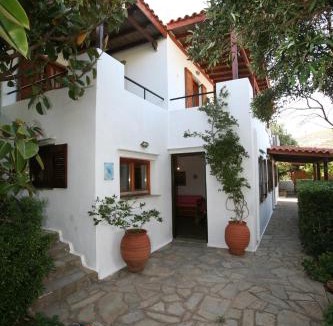 Mpatsi Apartment | Anemoesa
