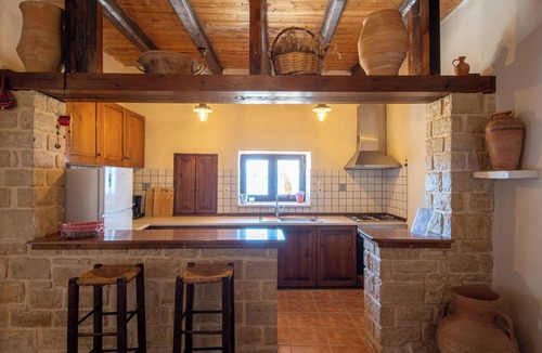 Katochori Villa | Anemole Traditional Cretan Villa
