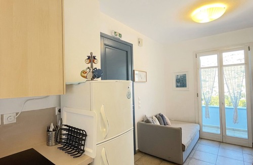 Paleopolis Apartment | Anemomiloi Studios