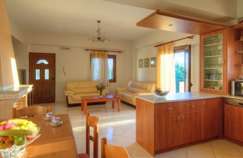 Skepasti Villa | Anemomylos Villa I, with 50m² Private Pool & BBQ, Walking distance to amenities.