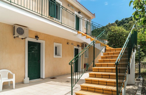 Kateleios Apartment | Anemona Apartment 1 with Sea View, Shared Pool & Wi-Fi