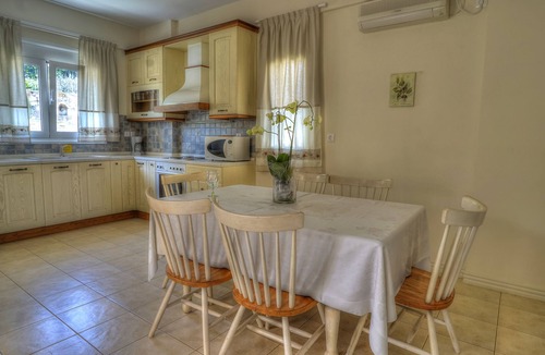 Gerani Villa | ANEMONI (3 bedroom villa with private pool)