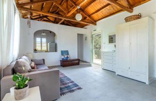 Stafylos House | Anemoperasma House