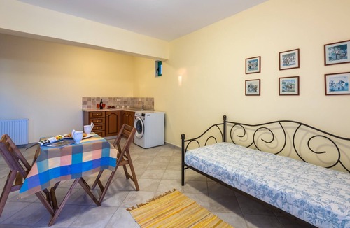 Salakos Villa | Anemos Villa in Salakos