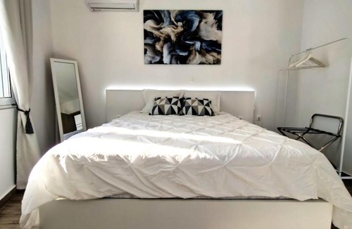 Gennadi House | Angelica Residence - Perfect Quiet Center Location - 10mins Walk to Gennadi Beach