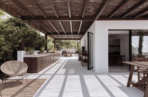 Naxos House | anise & ouzo beach houses with private pool beach front