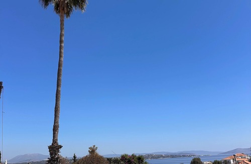 Spetses House | Anna House, super chic peaceful courtyard garden with oasis pool walk into town.