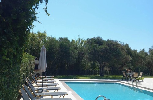 Pyrgos Psilonerou Villa | Anna Maria Villa,Pirgos-Villas, 300mFrom The Sea