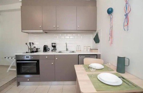 Vathy Apartment | Antheon apartments - Lavender